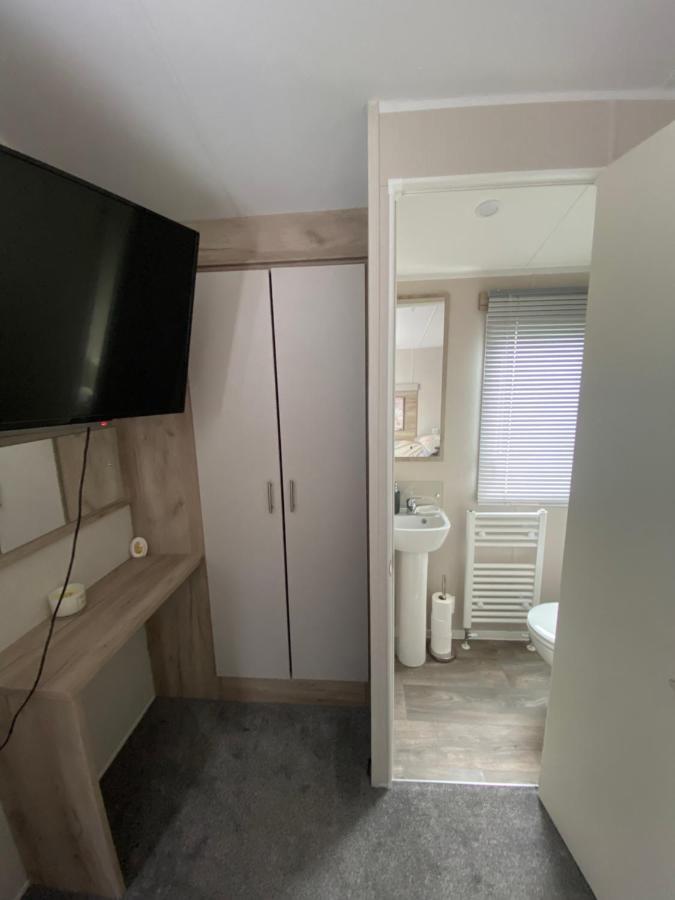 Meadow View 171 - Golden Palm - Central Heating, Wifi, Pet Friendly, Bed Linen - Meadow Lakes Caravan & Lodge Hire Chapel Saint Leonards Exterior foto